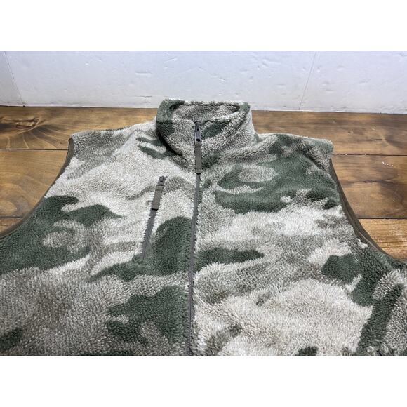 Cabela's Berber Fleece Windshear Outfitter Camo Vest Size Large - Picture 3 of 14